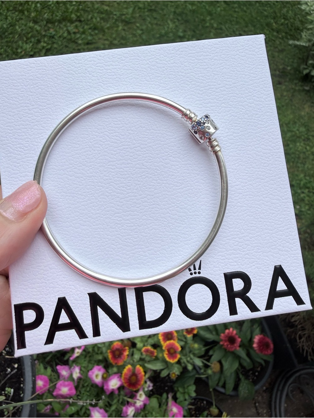 Pandora Sparkling Barrel Clasp sterling silver bangle